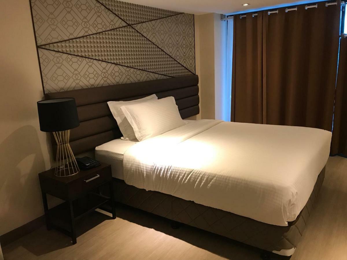 Maxx Hotel Ortigas Pasig City Exterior foto