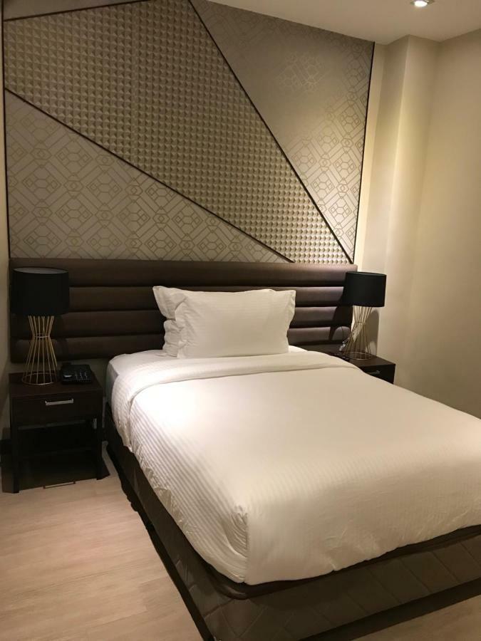 Maxx Hotel Ortigas Pasig City Exterior foto